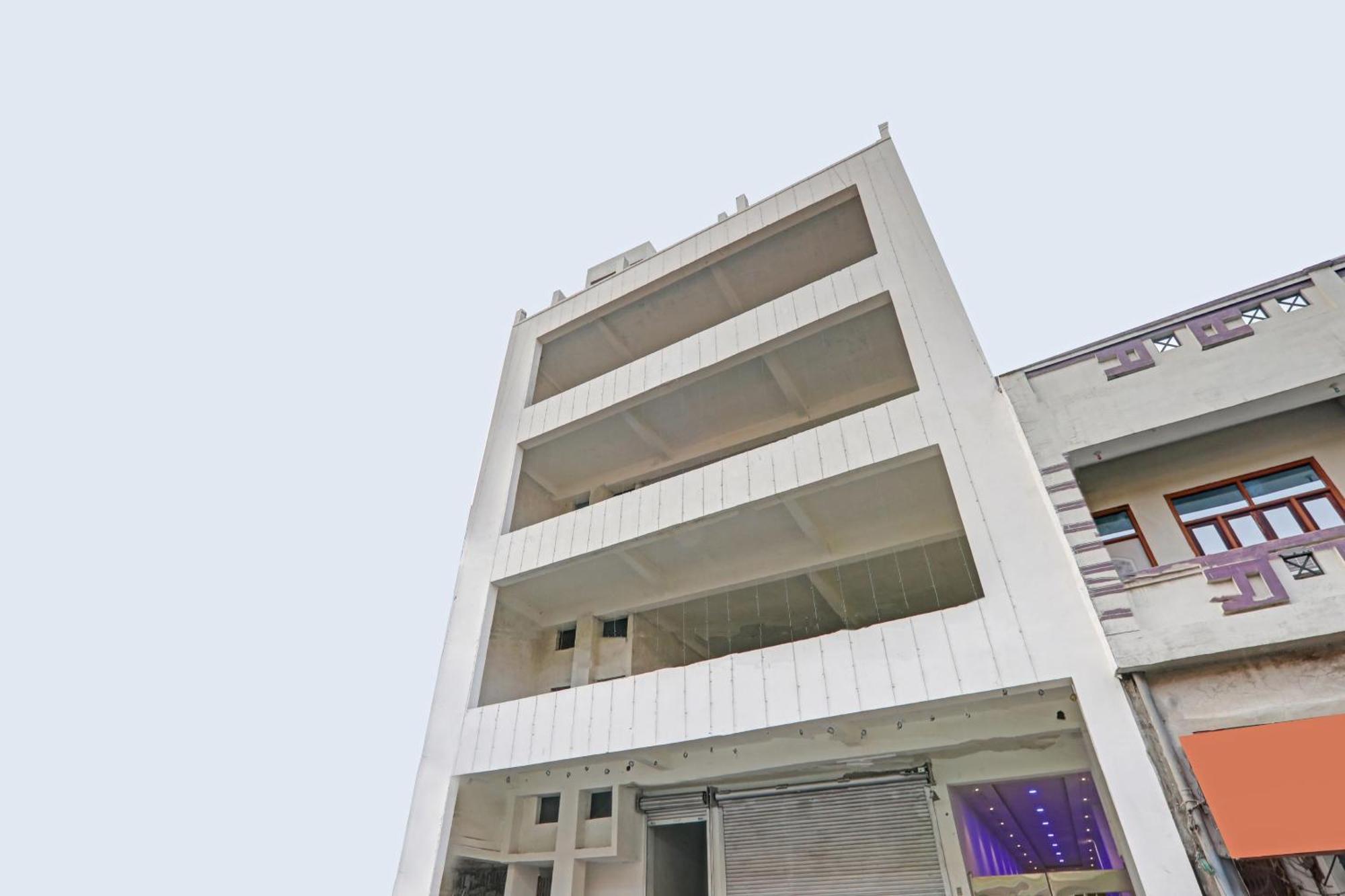 Super Capital O Townhouse Govinda Royal Ξενοδοχείο Κανπούρ Εξωτερικό φωτογραφία