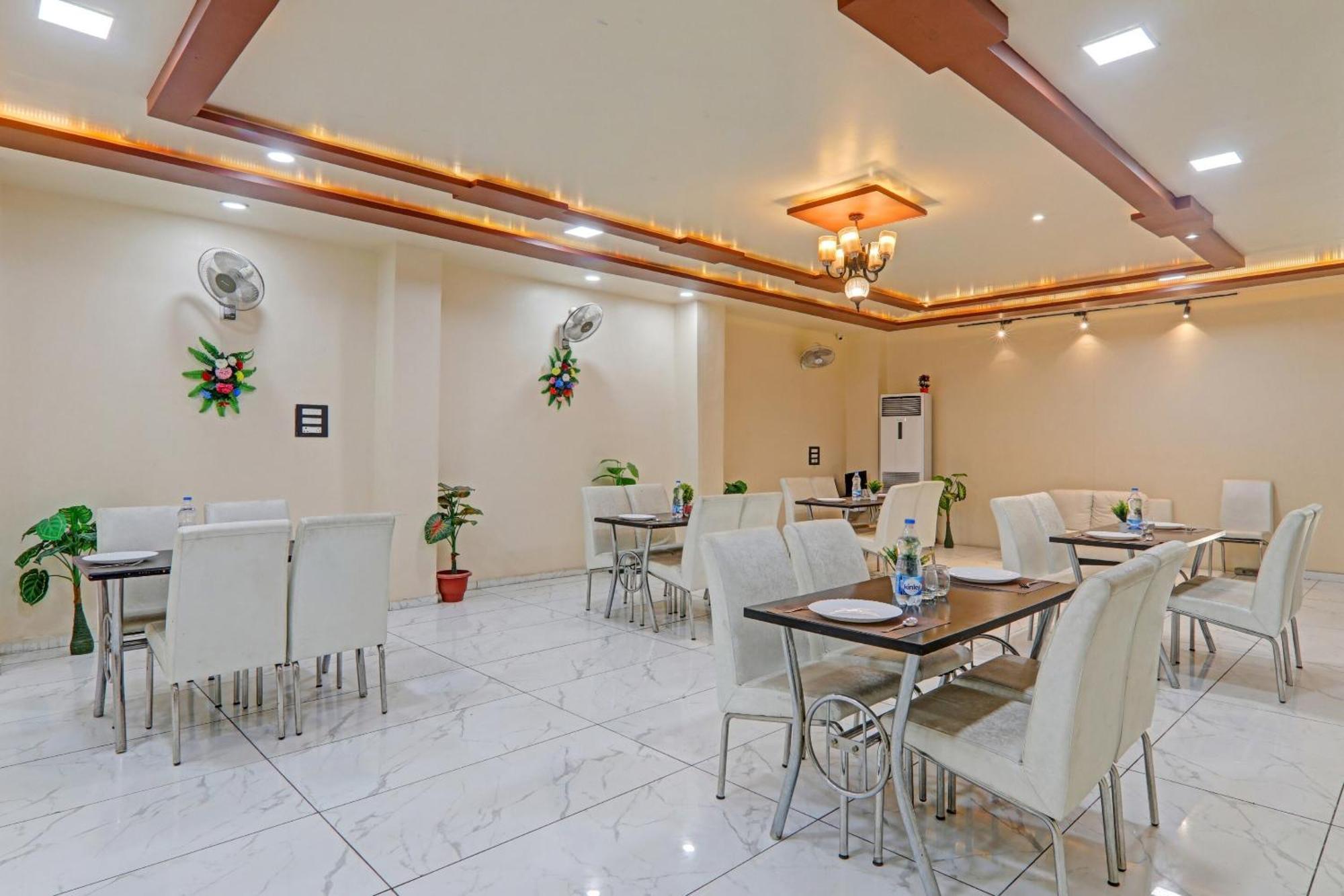 Super Capital O Townhouse Govinda Royal Ξενοδοχείο Κανπούρ Εξωτερικό φωτογραφία