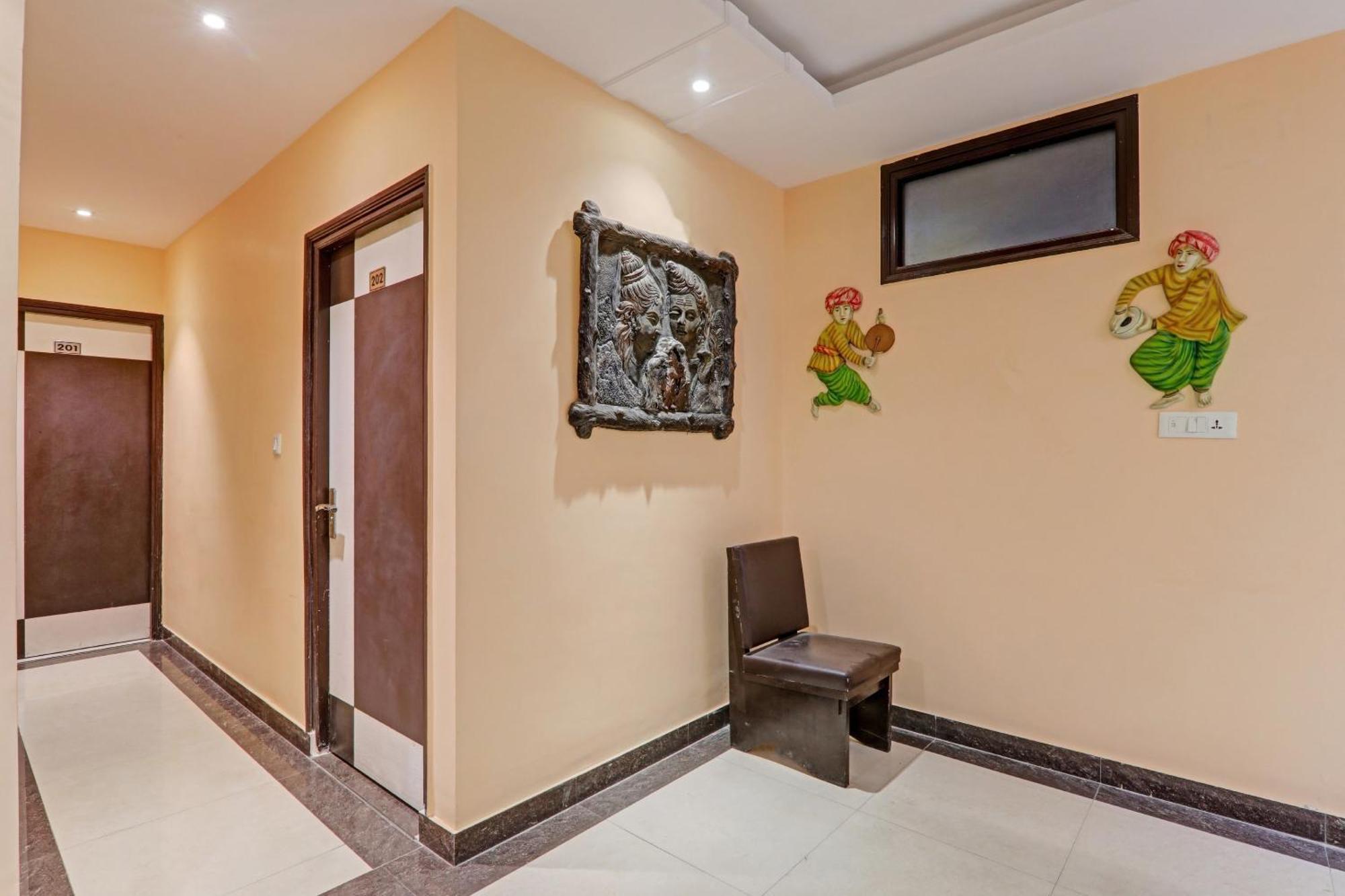 Super Capital O Townhouse Govinda Royal Ξενοδοχείο Κανπούρ Εξωτερικό φωτογραφία