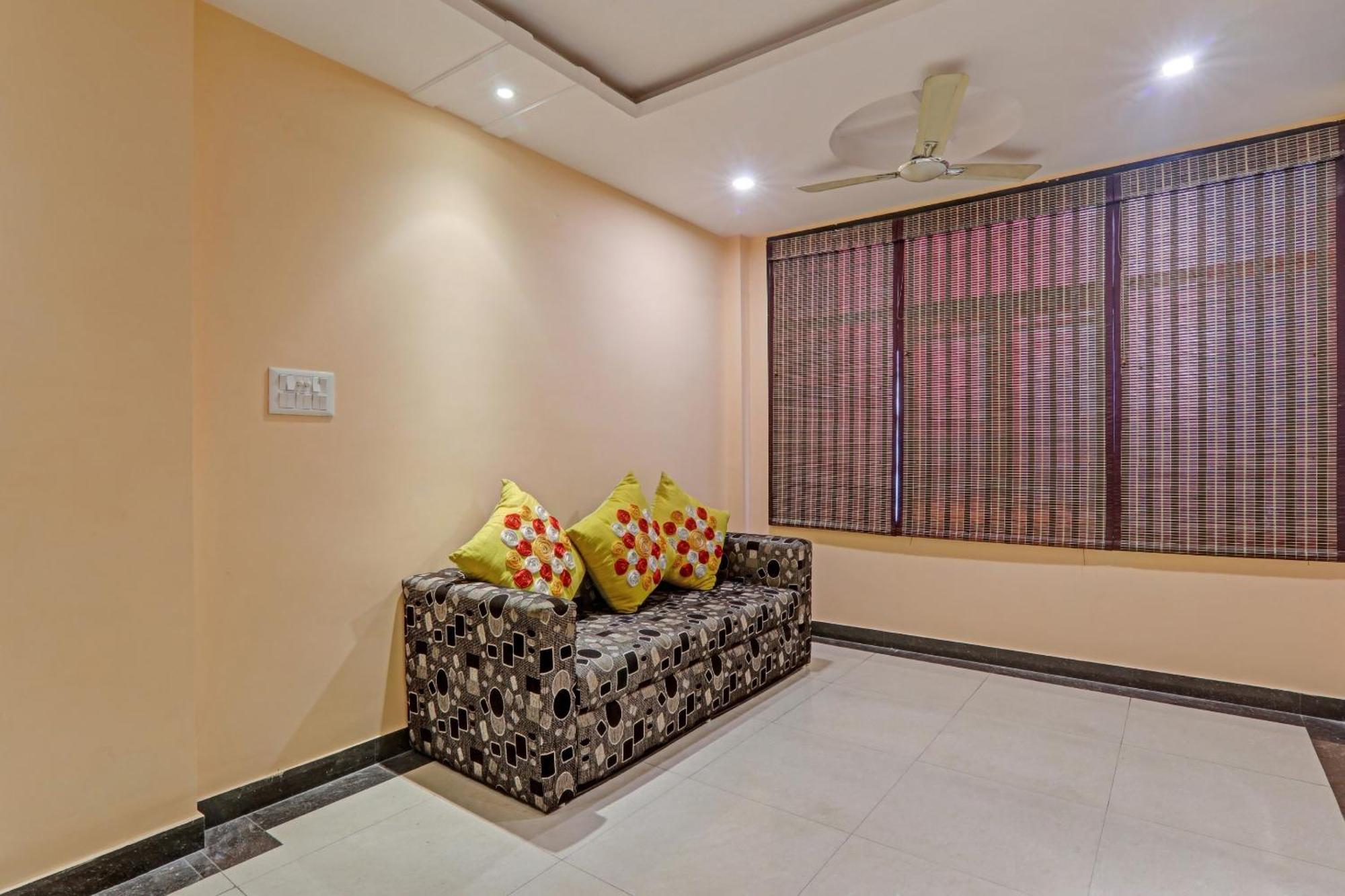 Super Capital O Townhouse Govinda Royal Ξενοδοχείο Κανπούρ Εξωτερικό φωτογραφία