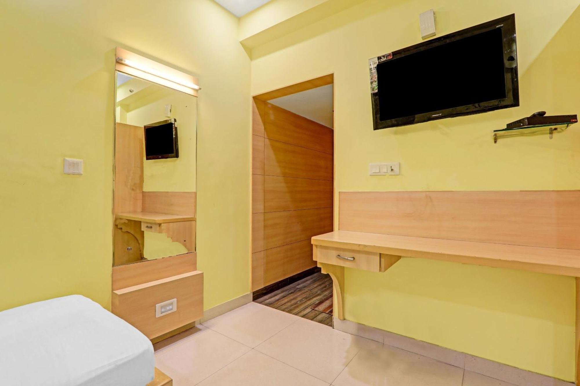 Super Capital O Townhouse Govinda Royal Ξενοδοχείο Κανπούρ Εξωτερικό φωτογραφία