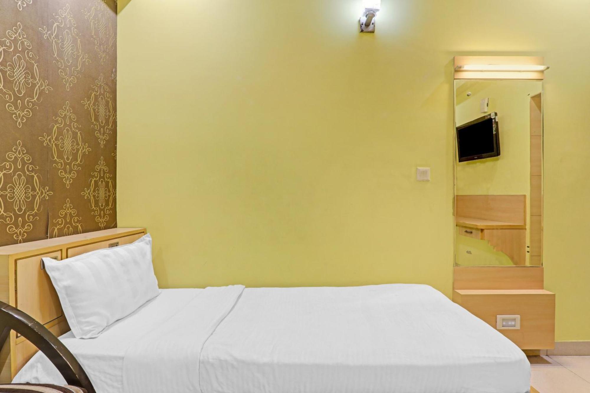Super Capital O Townhouse Govinda Royal Ξενοδοχείο Κανπούρ Εξωτερικό φωτογραφία
