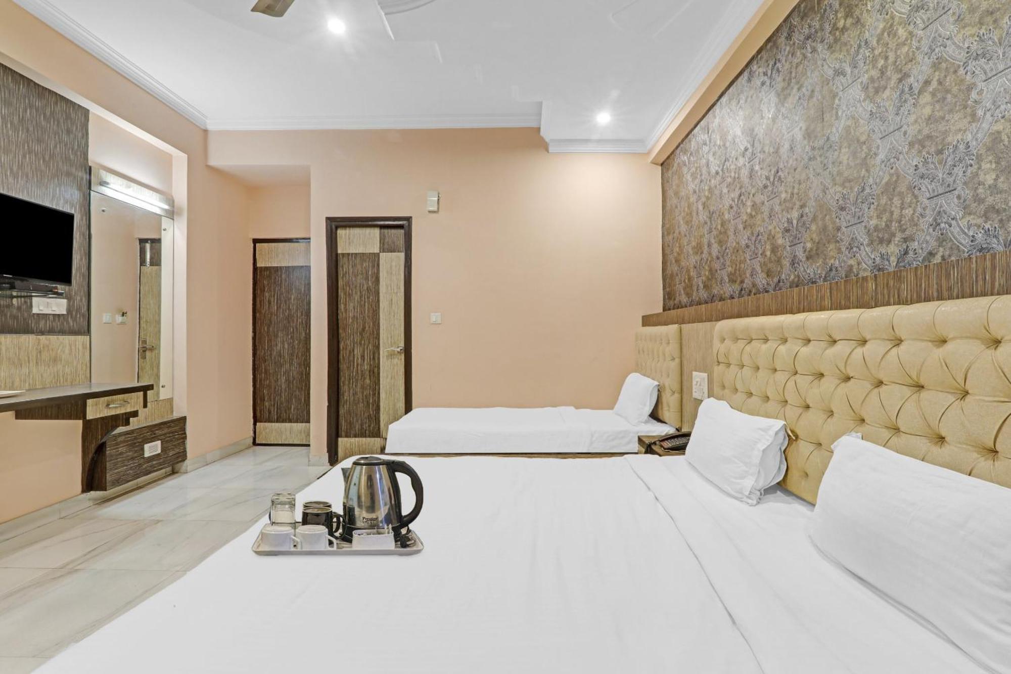 Super Capital O Townhouse Govinda Royal Ξενοδοχείο Κανπούρ Εξωτερικό φωτογραφία